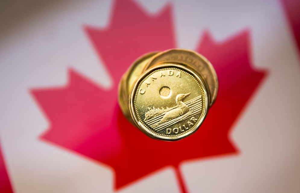 کینیڈین ڈالر کی قیمت میں مئی کے بعد سے سب سے بڑا ہفتہ وار اضافہ
